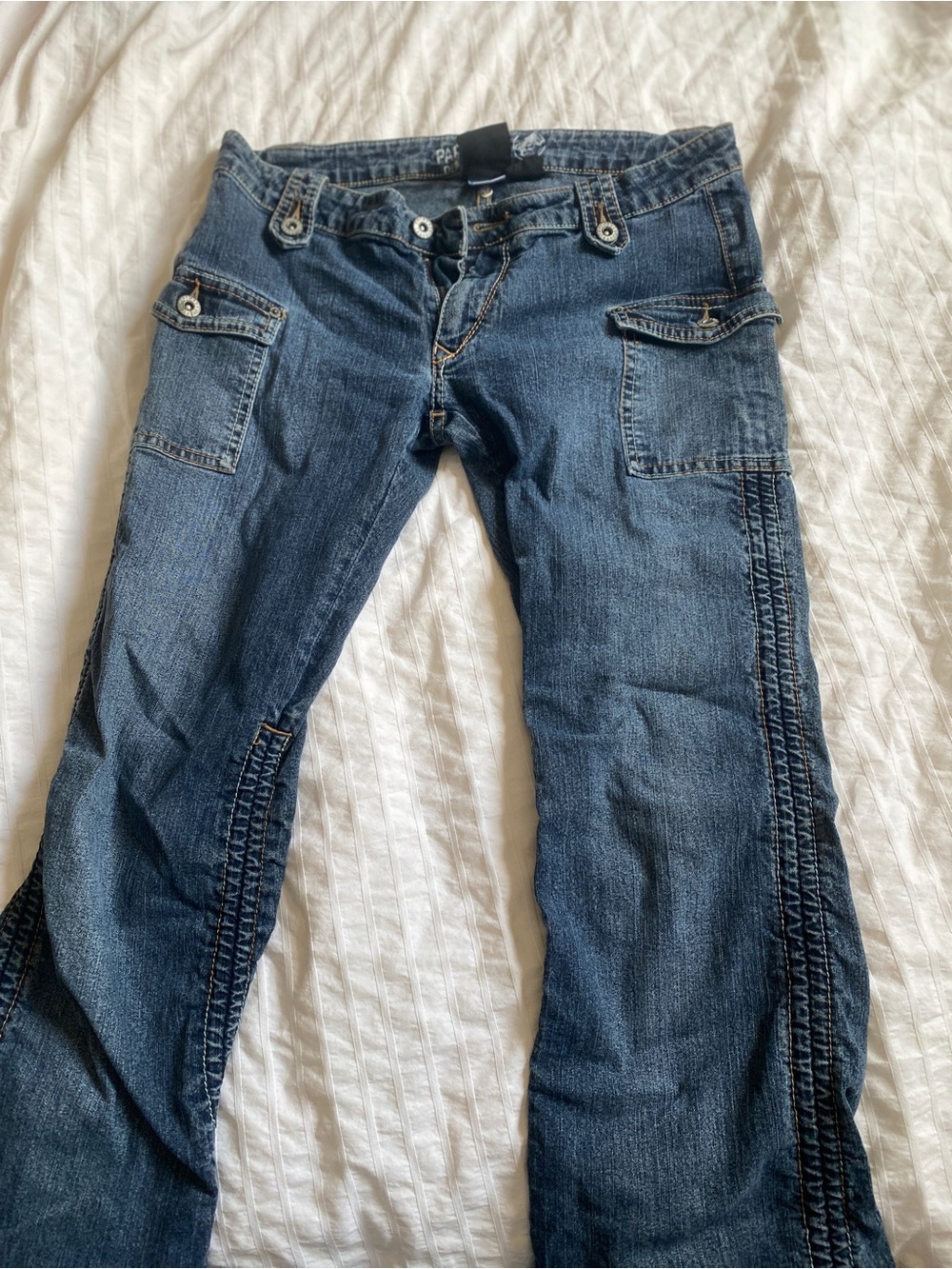 Vintage Low Rise Cargo-Style Jeans